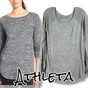 Athleta Luxe Pose Long Sleeve Crew Neck Top Comfy Thumb Holes Womens Size Small